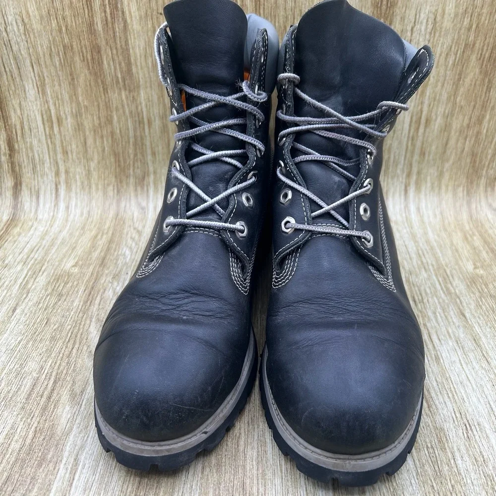 Timberland 6-Inch Premium Boot Men's Size 10.5 W Black Leather Grey Collar 31181